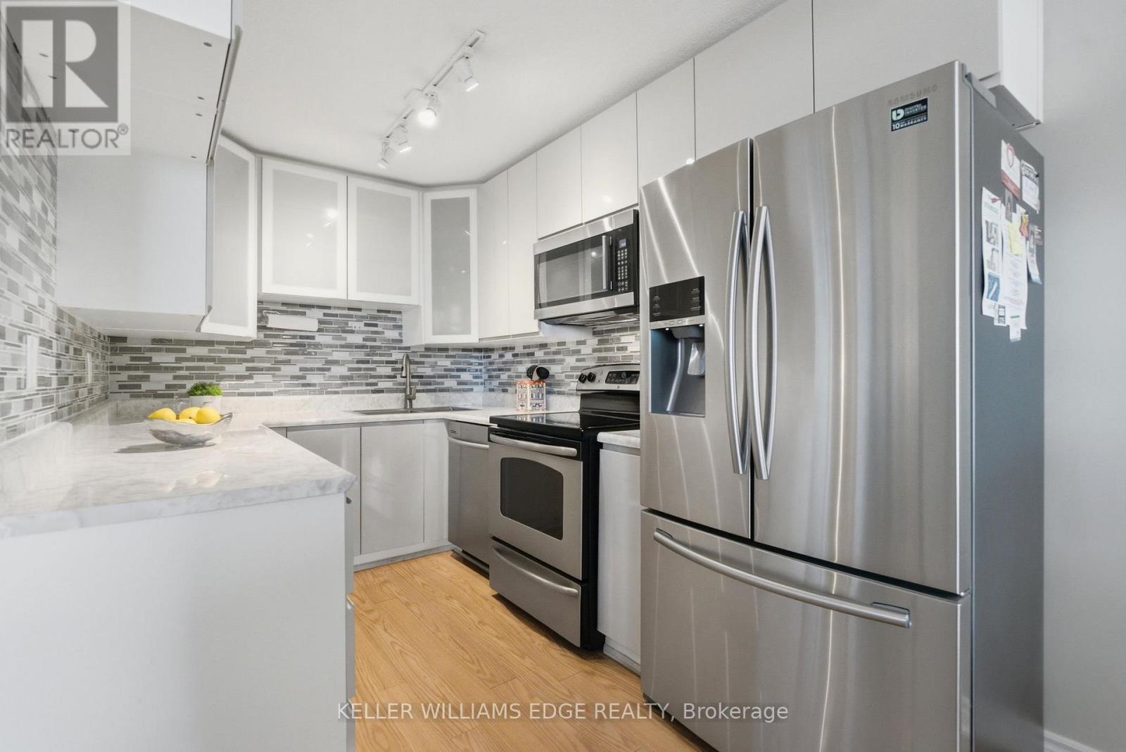 E37 - 288 Mill Road, Toronto, Ontario  M9C 4X7 - Photo 9 - W13483188