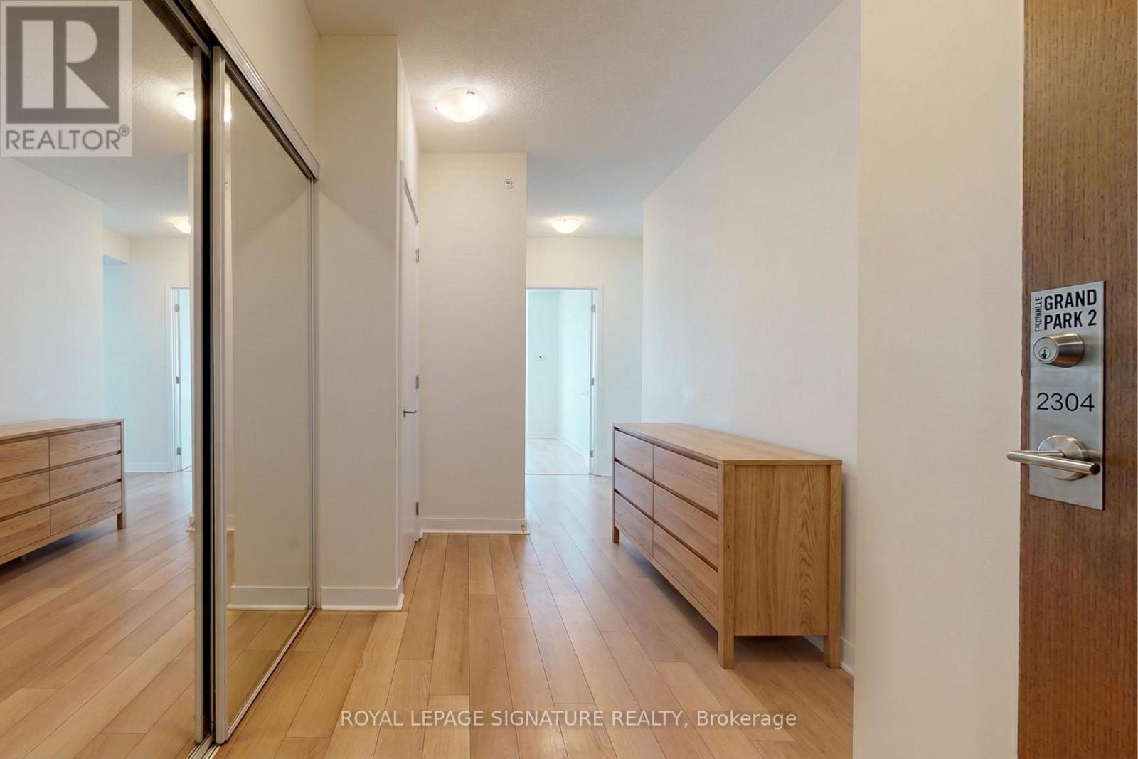 2304 - 3975 Grand Park Drive, Mississauga, Ontario  L5B 0K4 - Photo 2 - W13483232