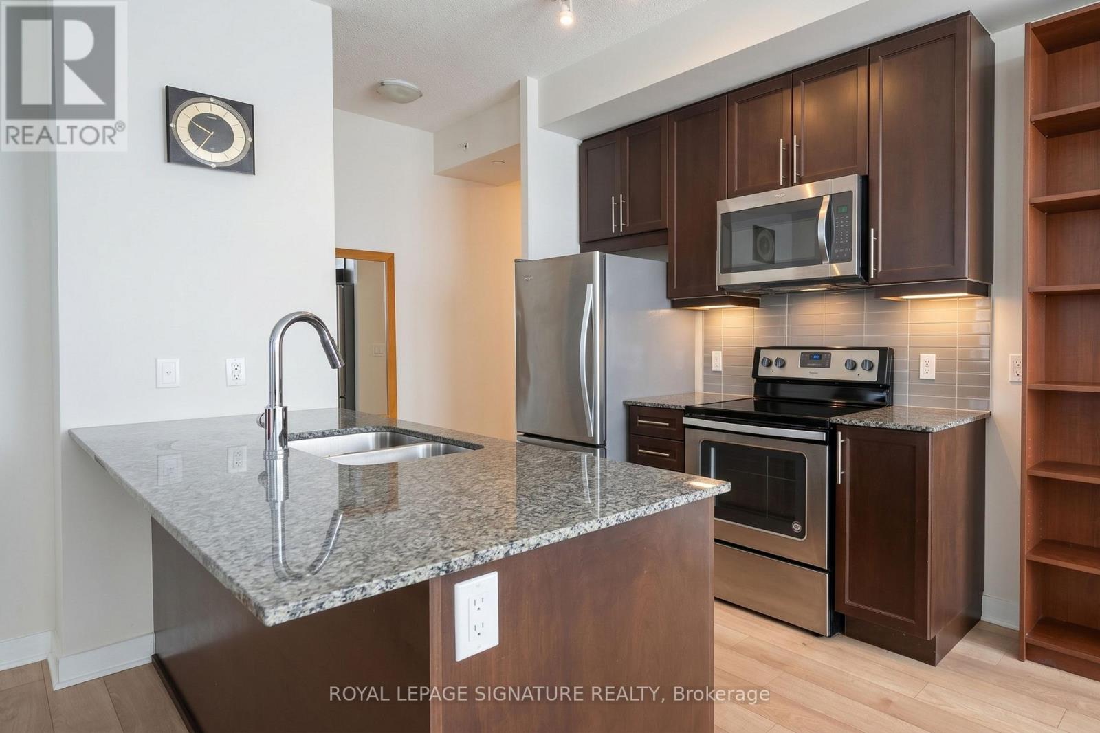 2304 - 3975 Grand Park Drive, Mississauga, Ontario  L5B 0K4 - Photo 4 - W13483232