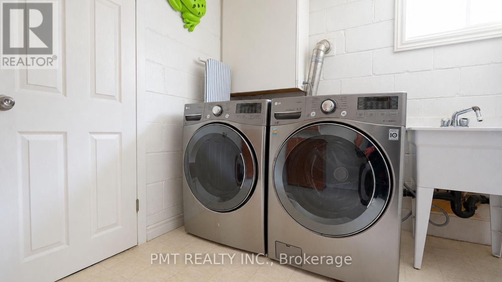 59 Mitcham Drive, Toronto, Ontario  M8W 2K2 - Photo 32 - W13483250
