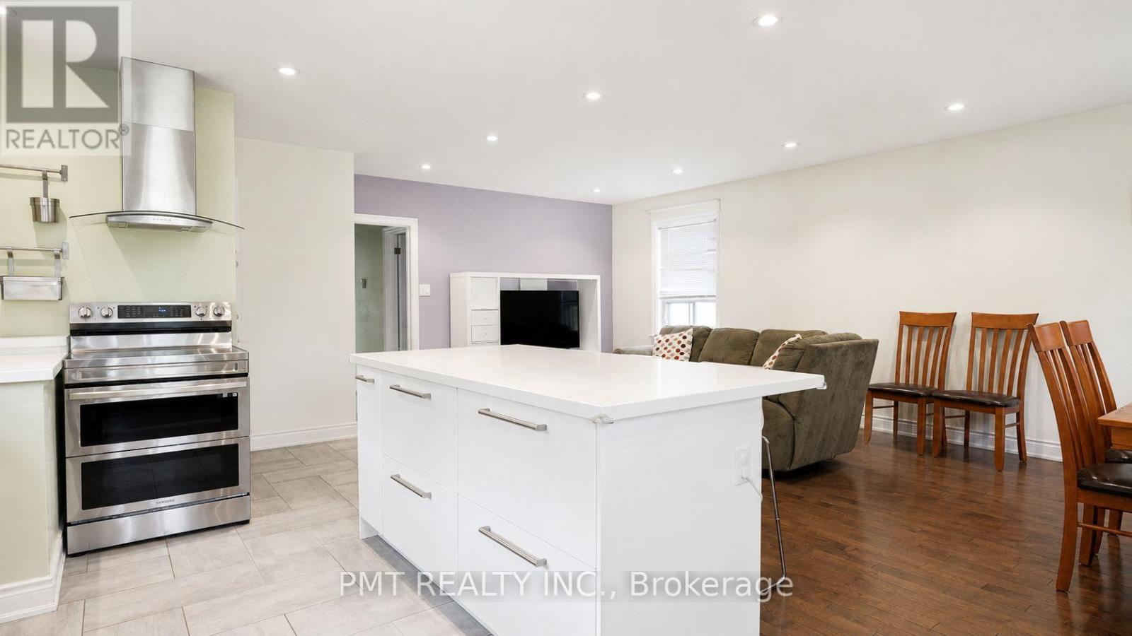 59 Mitcham Drive, Toronto, Ontario  M8W 2K2 - Photo 8 - W13483250