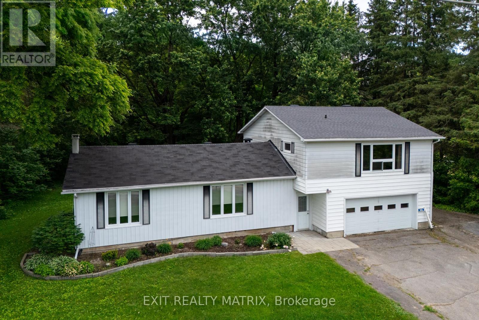 383 CASTOR ROAD, Russell, Ontario
