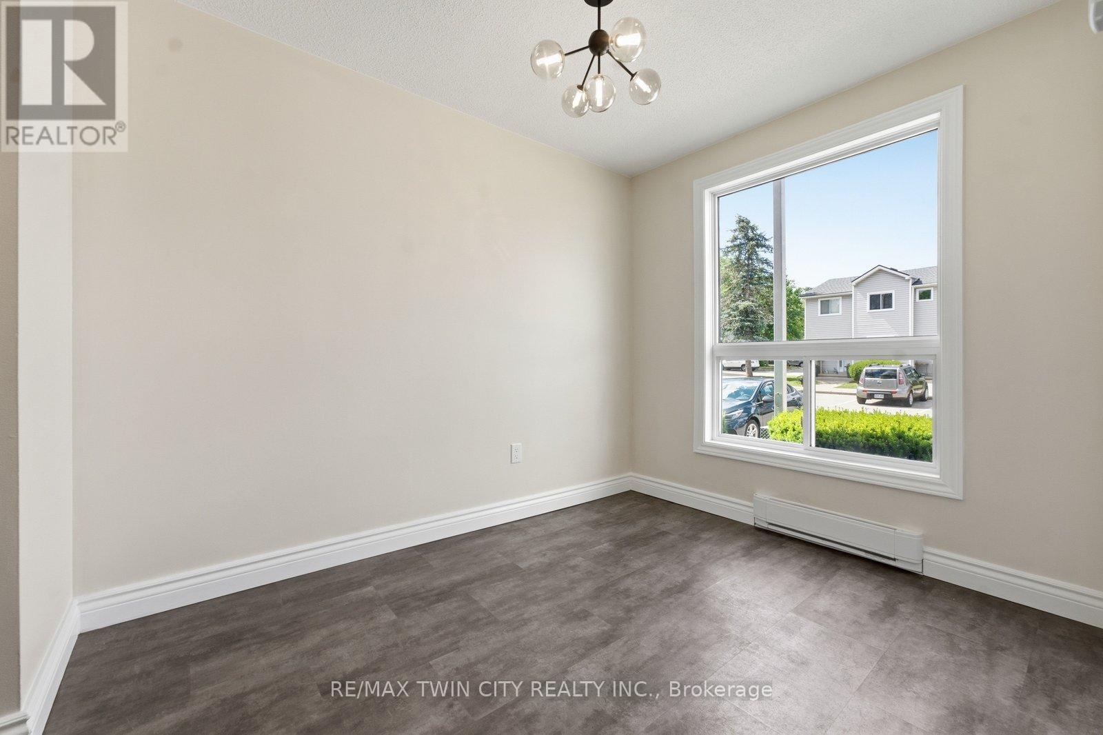 3 - 476 Grey Street, Brantford, Ontario  N3S 7S5 - Photo 7 - X13483136