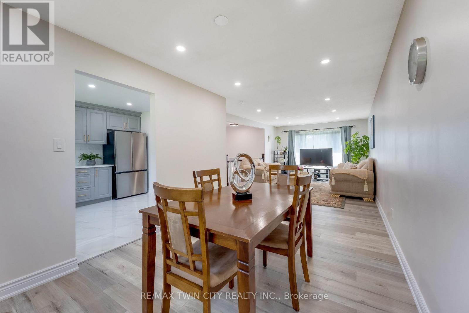160 Gray Street, Kitchener, Ontario  N2A 3P7 - Photo 13 - X13483276