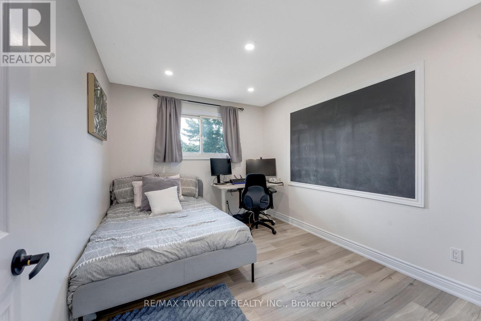 160 Gray Street, Kitchener, Ontario  N2A 3P7 - Photo 22 - X13483276