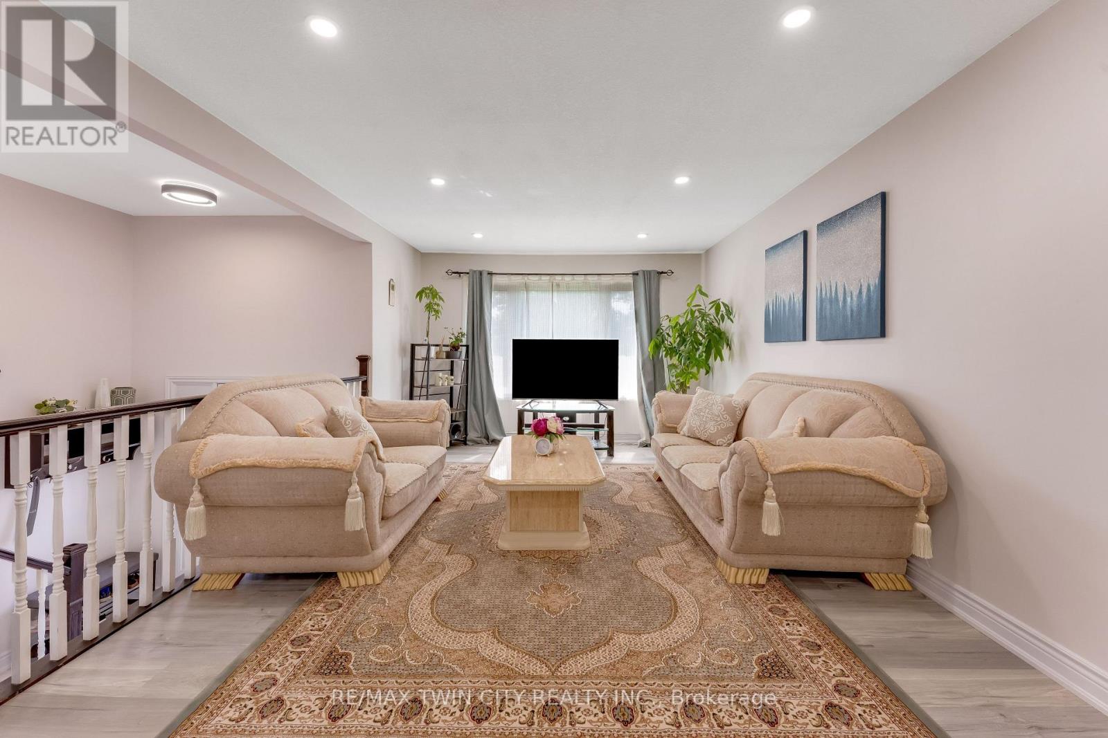 160 Gray Street, Kitchener, Ontario  N2A 3P7 - Photo 4 - X13483276