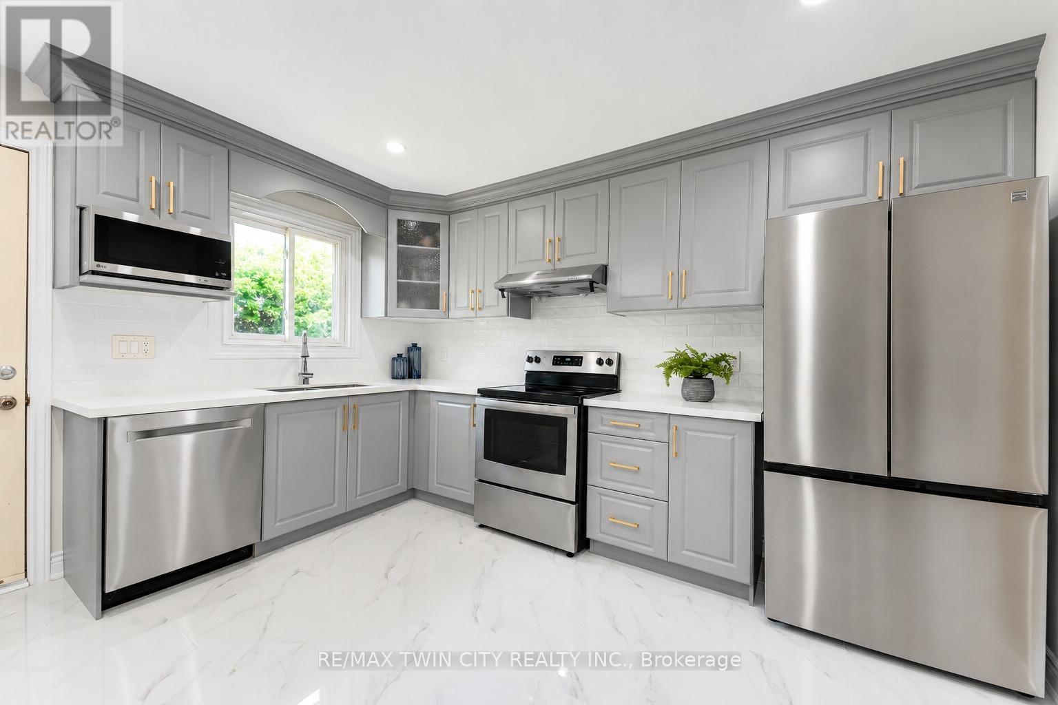 160 Gray Street, Kitchener, Ontario  N2A 3P7 - Photo 8 - X13483276