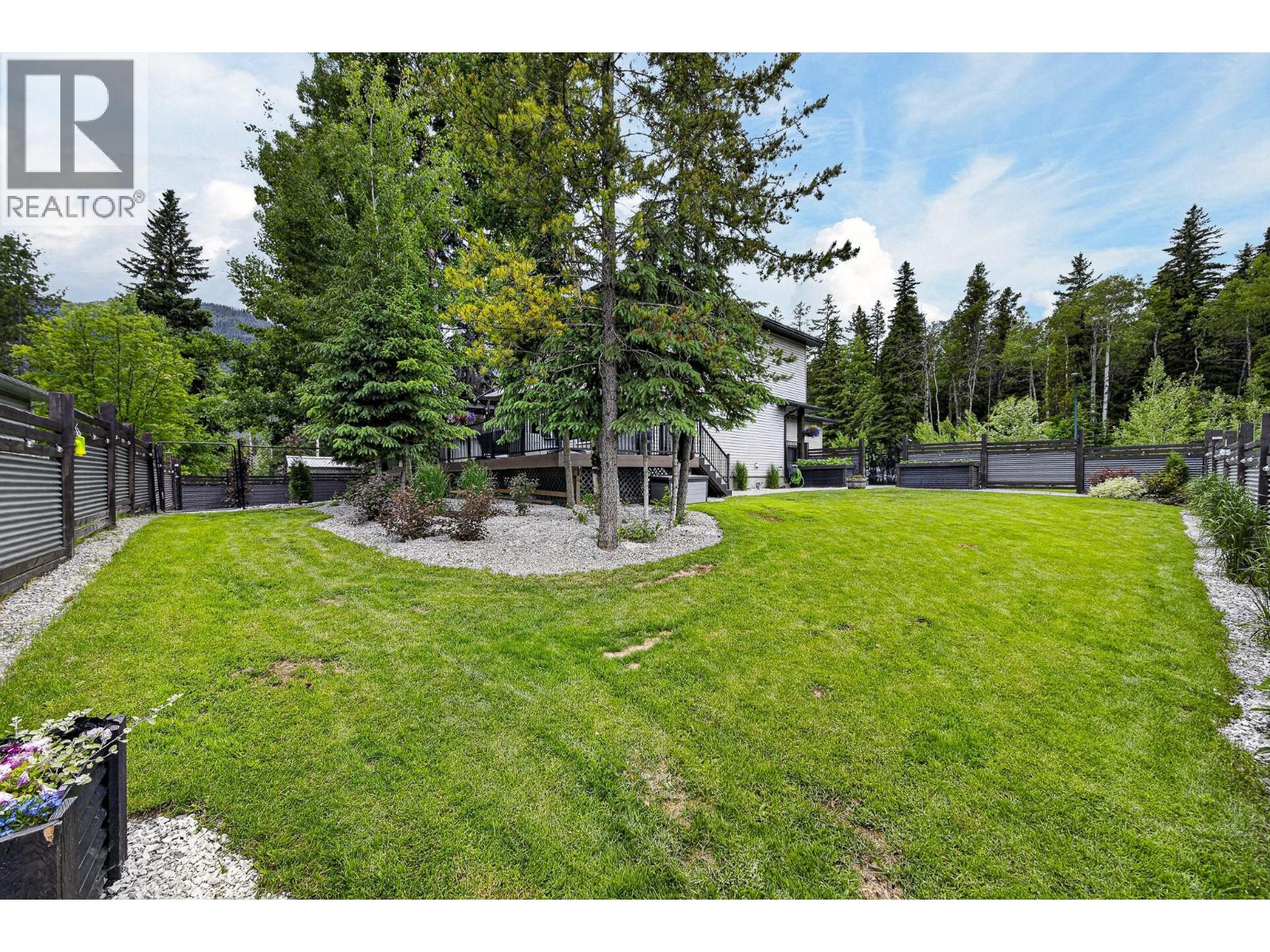 1385 Cypress Drive, Sparwood, British Columbia  V0B 2G2 - Photo 61 - 10391854