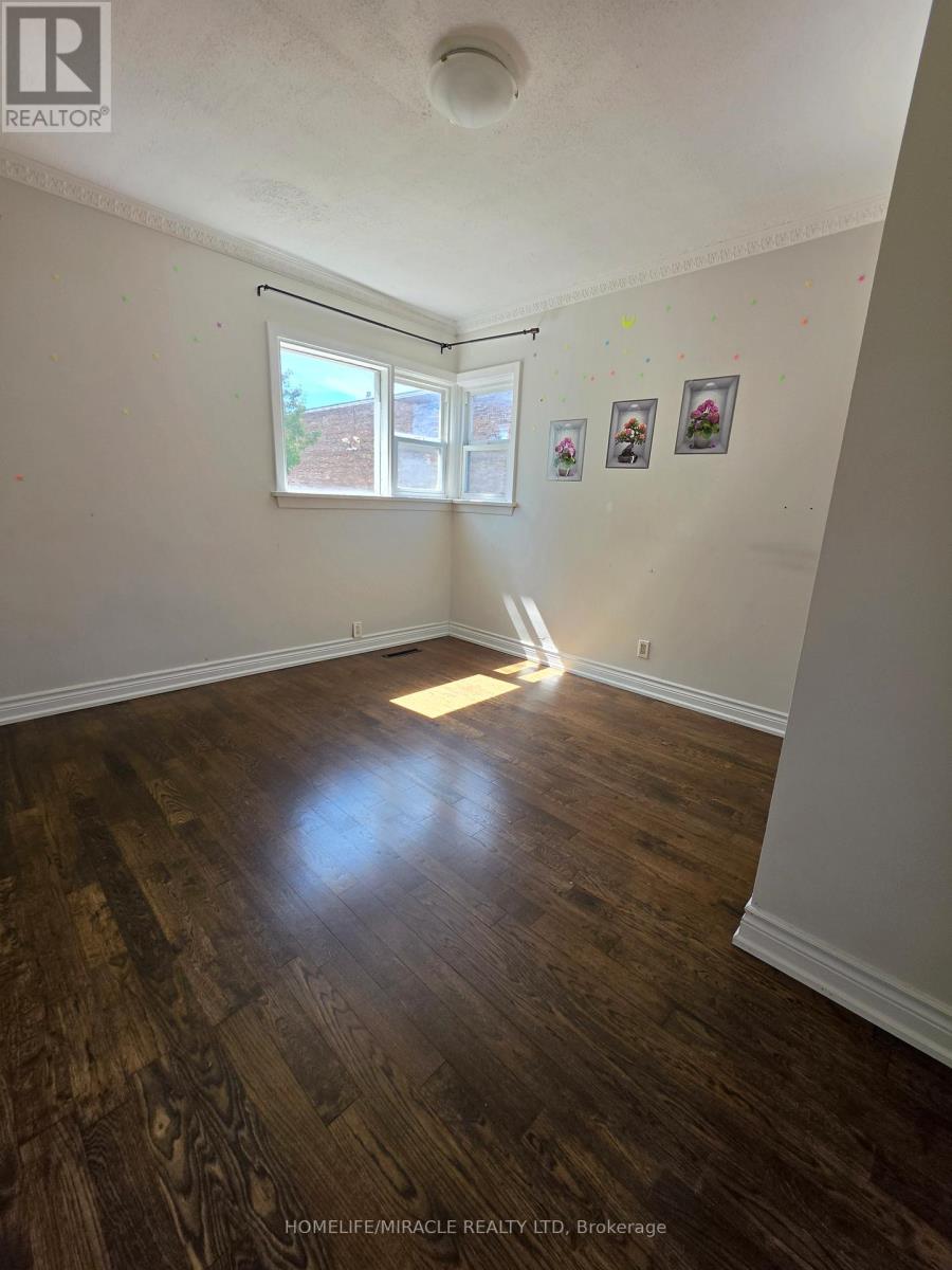Main - 1382 Warden Avenue, Toronto, Ontario  M1R 2S5 - Photo 9 - E13093666