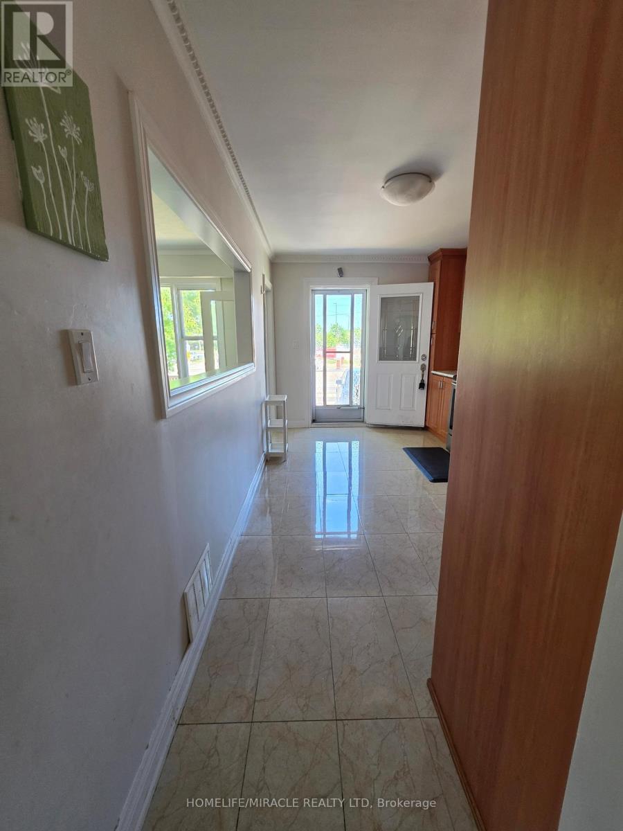 Main - 1382 Warden Avenue, Toronto, Ontario  M1R 2S5 - Photo 10 - E13093666