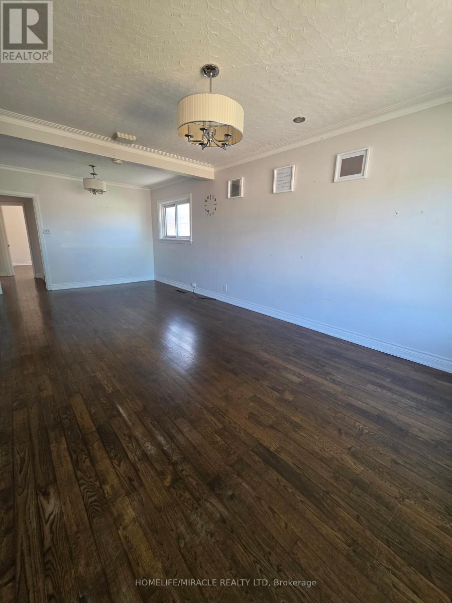 Main - 1382 Warden Avenue, Toronto, Ontario  M1R 2S5 - Photo 11 - E13093666