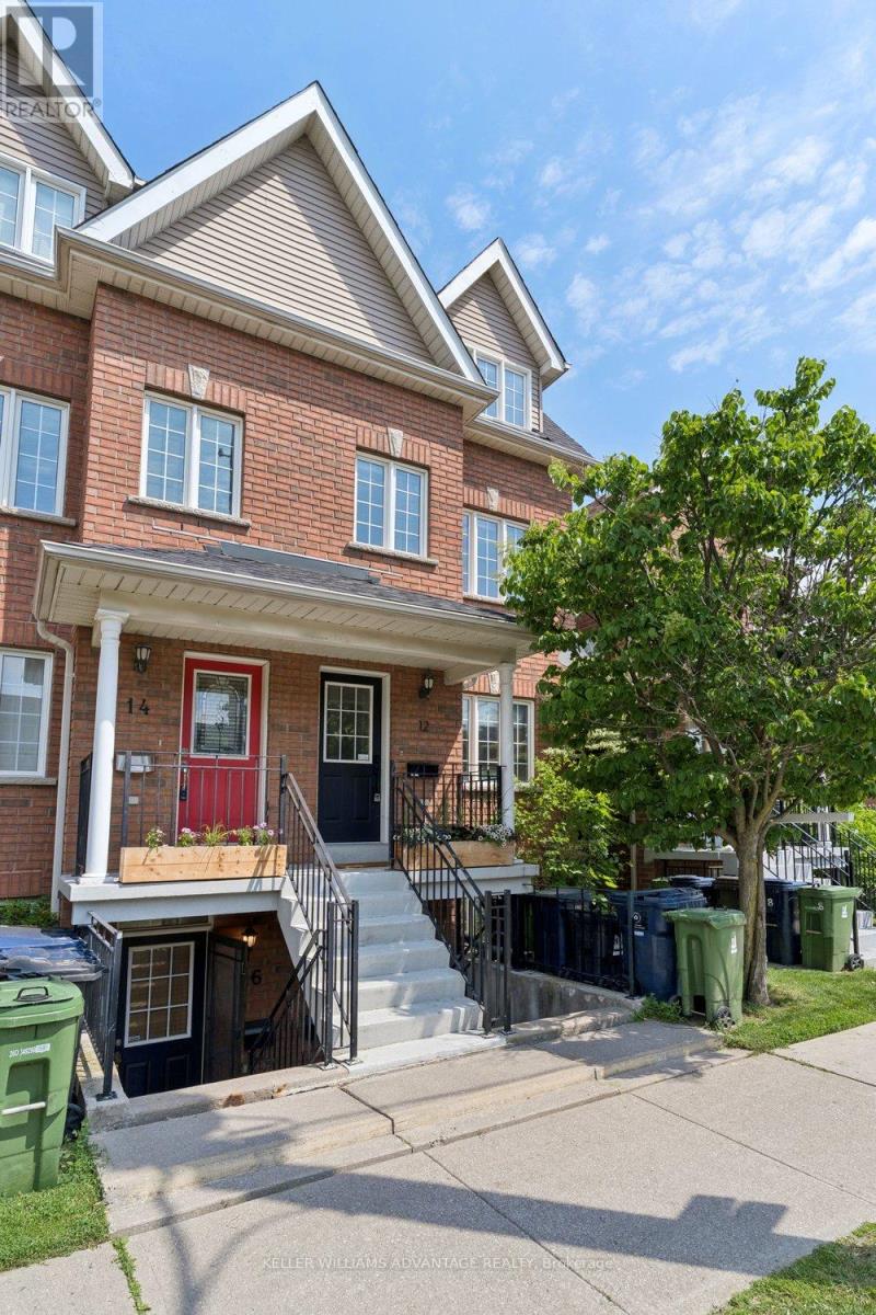 12 Connolly Street, Toronto, Ontario  M6N 5G3 - Photo 3 - W13481252