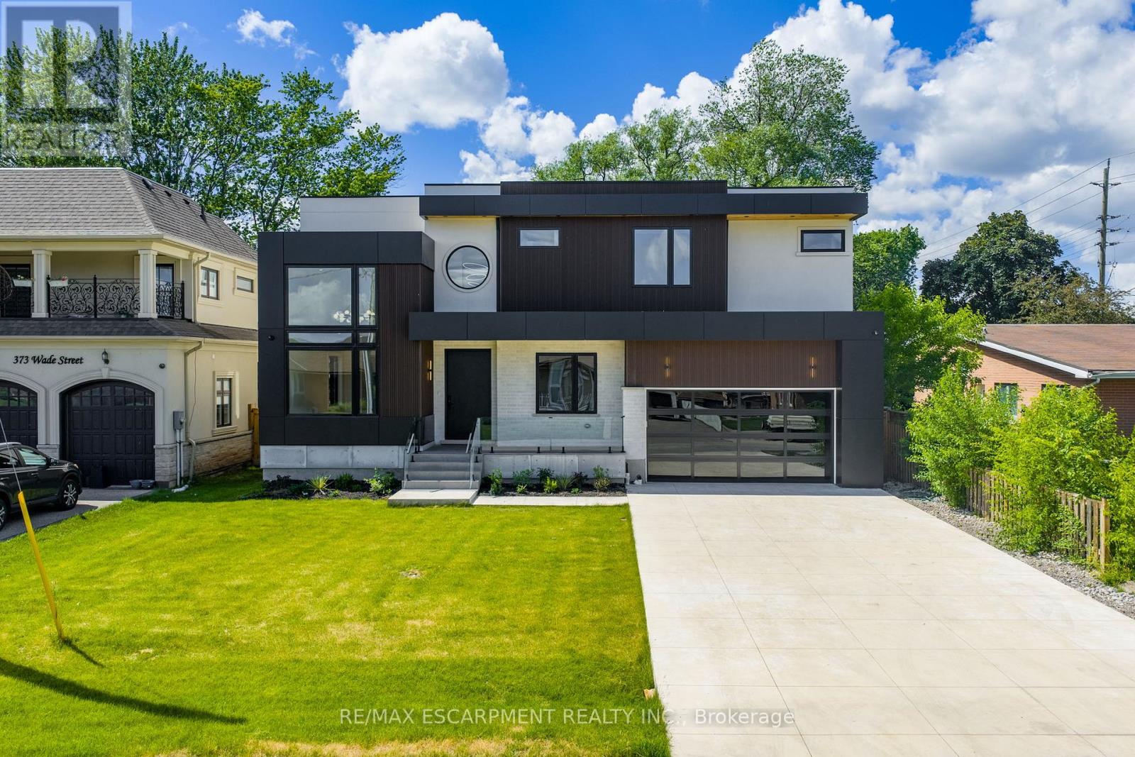 369 WADE STREET, Oakville, Ontario