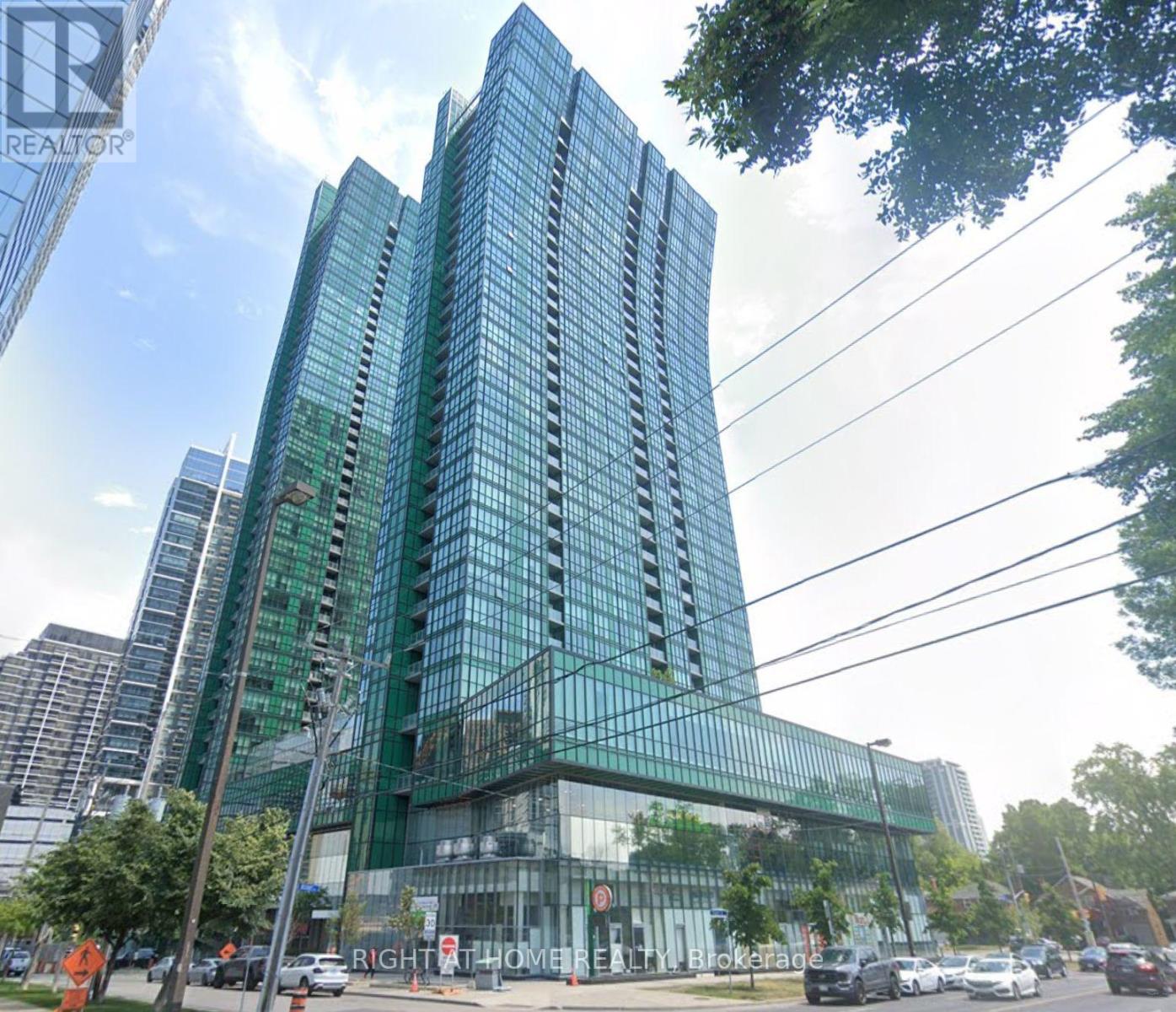 605 - 11 BOGERT AVENUE, Toronto, Ontario