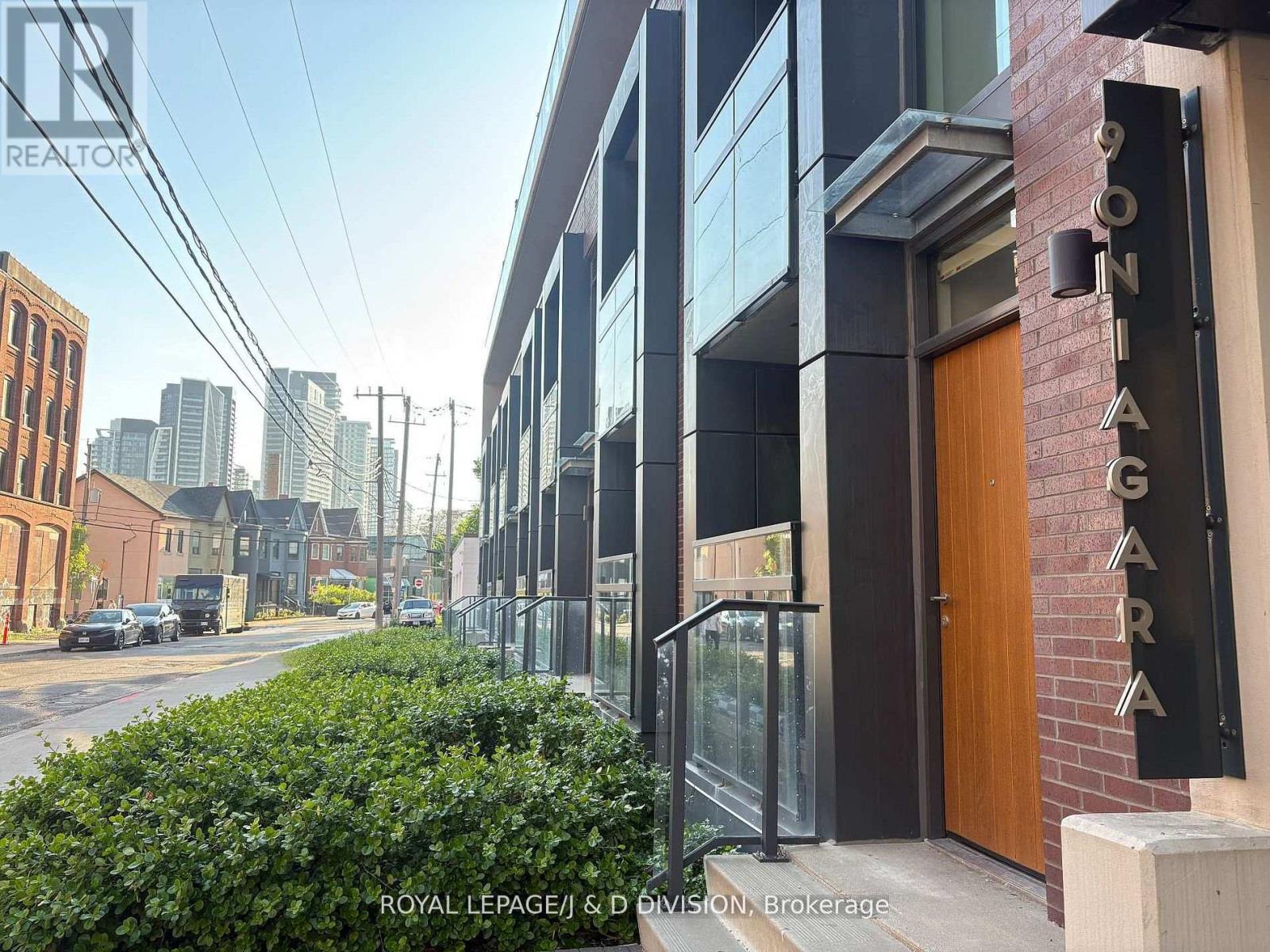 405 - 90 NIAGARA STREET, Toronto, Ontario