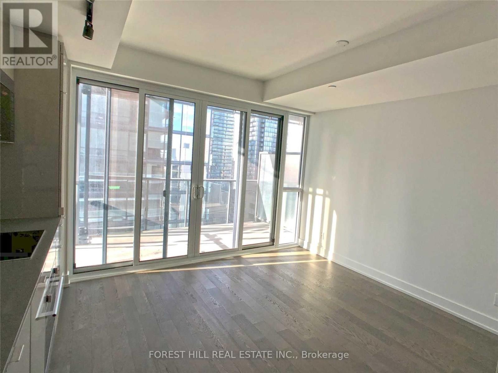 2702 - 7 GRENVILLE STREET, Toronto, Ontario