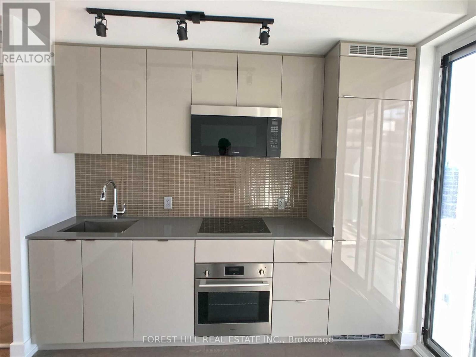 2702 - 7 Grenville Street, Toronto, Ontario  M4Y 0E9 - Photo 2 - C13483514
