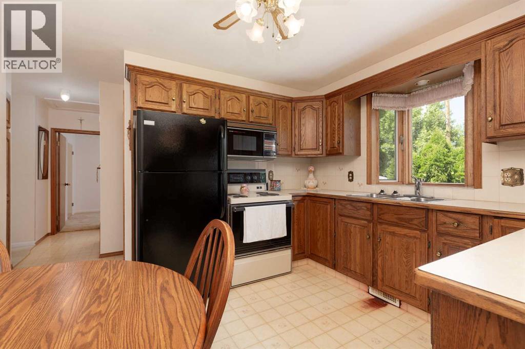 2209 8a Avenue S, Lethbridge, Alberta  T1J 1S7 - Photo 7 - A2322458