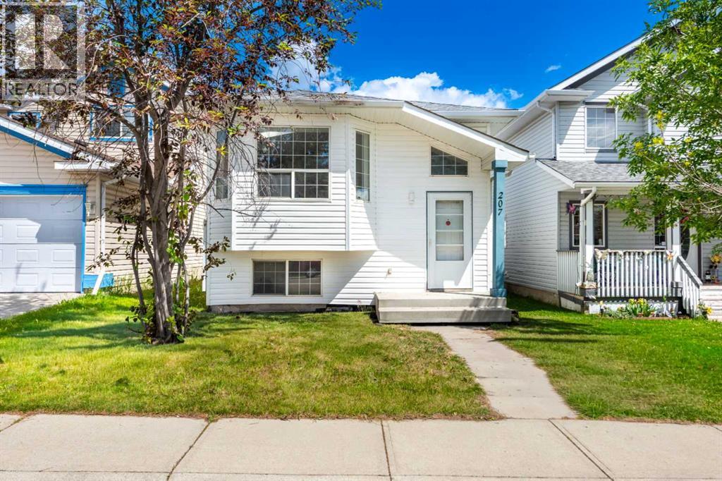 207 coral springs Circle NE, calgary, Alberta