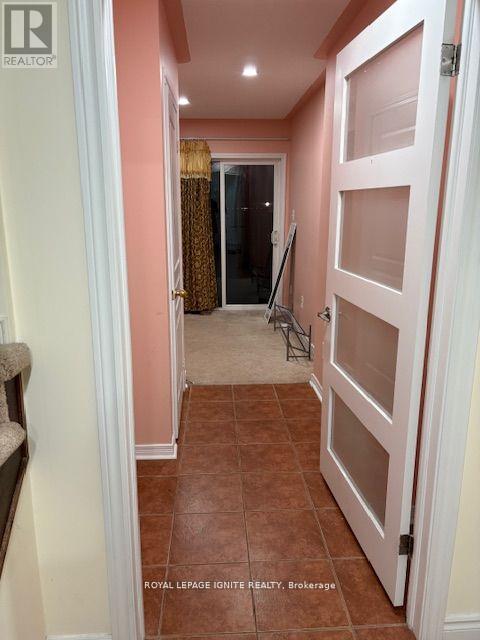 11 Curran Hall Crescent, Toronto, Ontario  M1G 0A1 - Photo 9 - E13483402