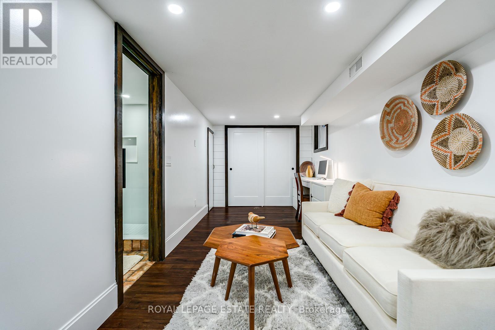 215 Pickering Street, Toronto, Ontario  M4E 3J9 - Photo 28 - E13483440