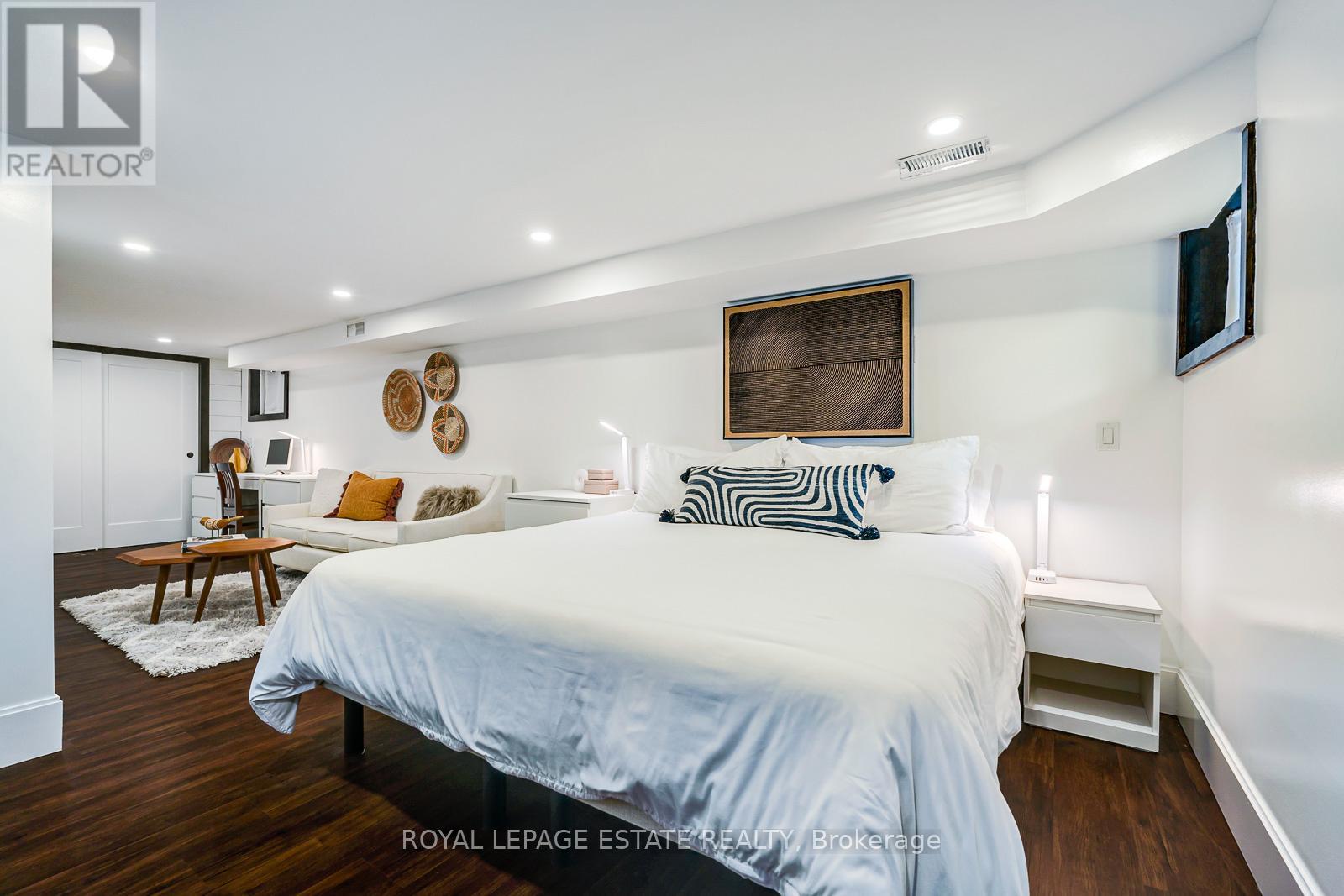 215 Pickering Street, Toronto, Ontario  M4E 3J9 - Photo 33 - E13483440
