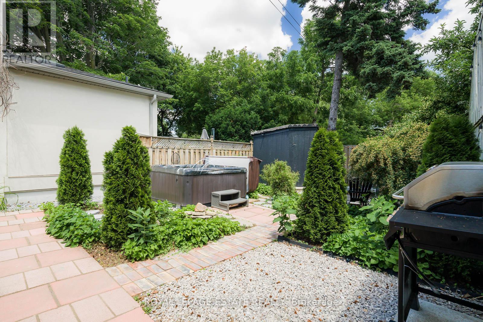 215 Pickering Street, Toronto, Ontario  M4E 3J9 - Photo 44 - E13483440