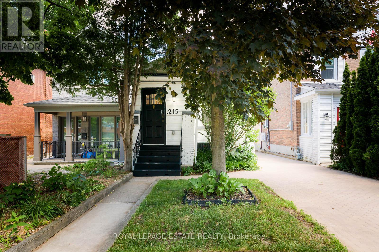 215 Pickering Street, Toronto, Ontario  M4E 3J9 - Photo 5 - E13483440