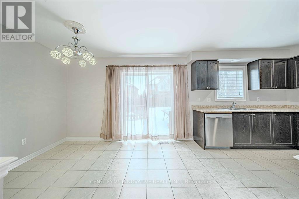 63 Kirkland Place, Whitby, Ontario  L1P 1X1 - Photo 12 - E13483504