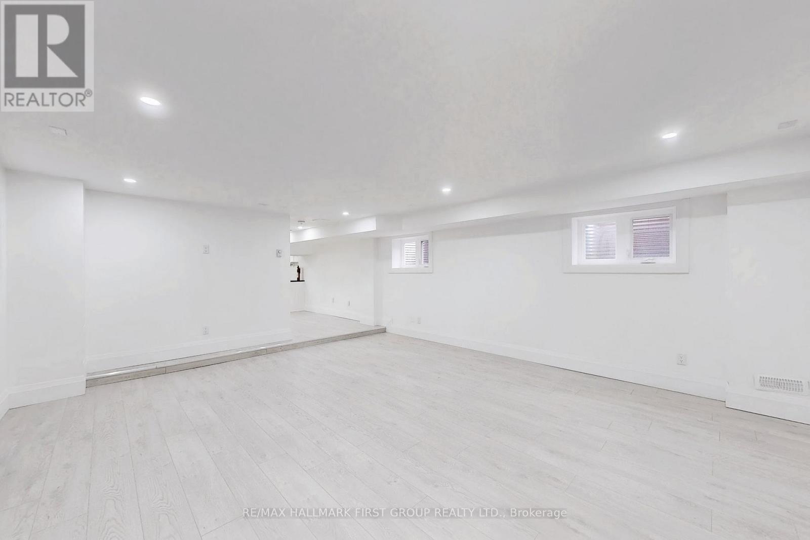 1 Bramwell Drive, Ajax, Ontario  L1S 5L1 - Photo 4 - E13483526