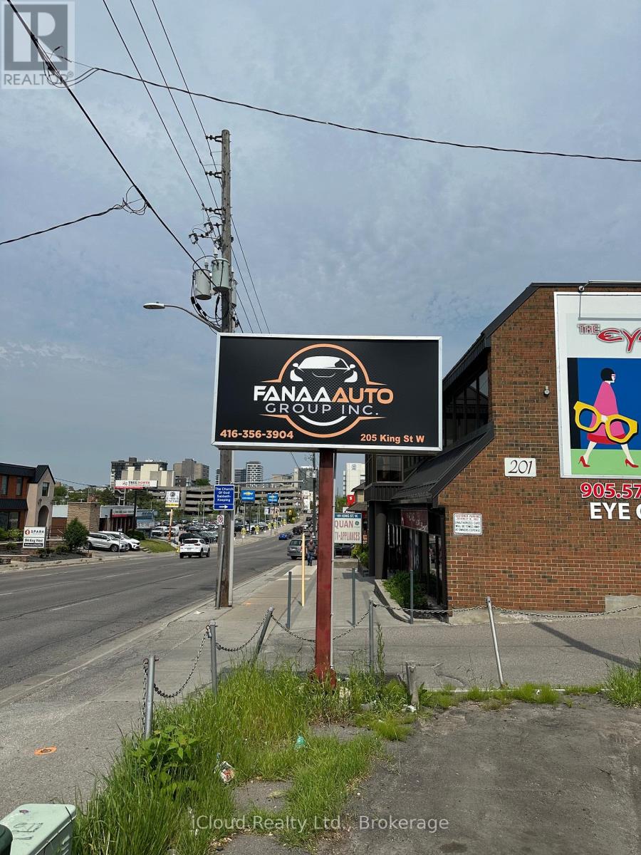 205 KING STREET W, Oshawa, Ontario