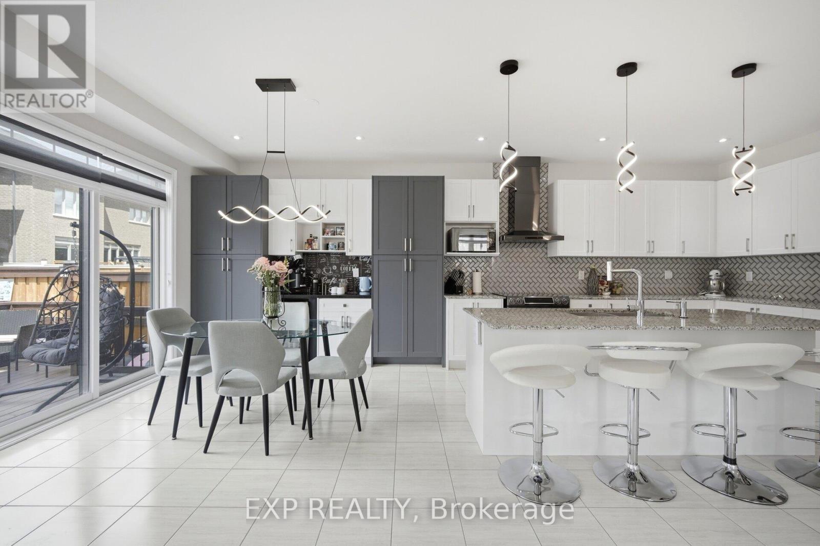 13 Arksey Street, Whitby, Ontario  L1P 0G5 - Photo 15 - E13483592