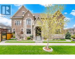 13 ARKSEY STREET, Whitby, Ontario