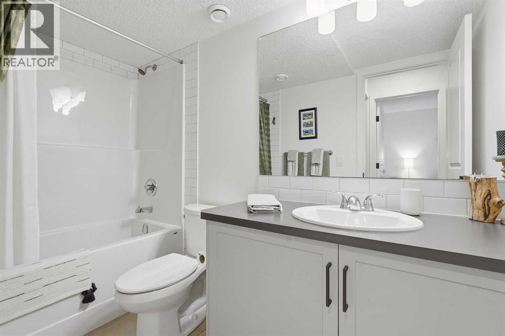 66 Fireside Street, Cochrane, Alberta  T4C 3C9 - Photo 37 - A2320987