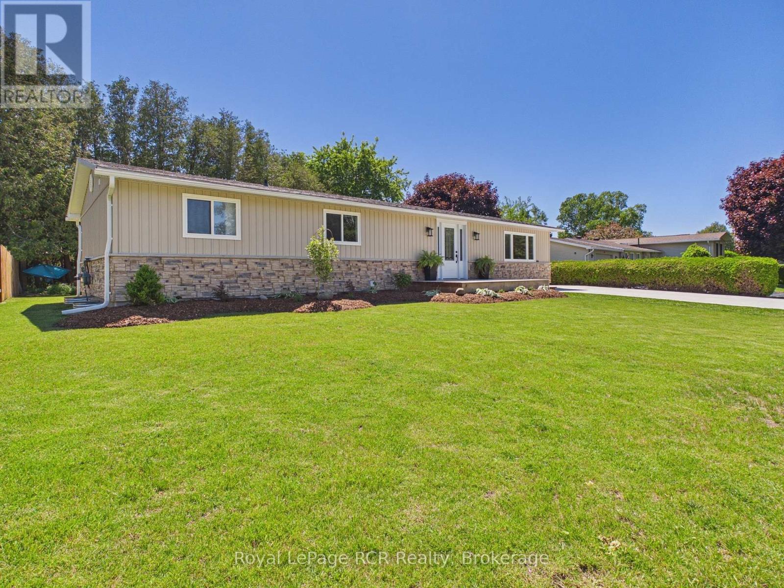 25 Inverlyn Crescent N, Kincardine, Ontario  N2Z 1H7 - Photo 40 - X13482406