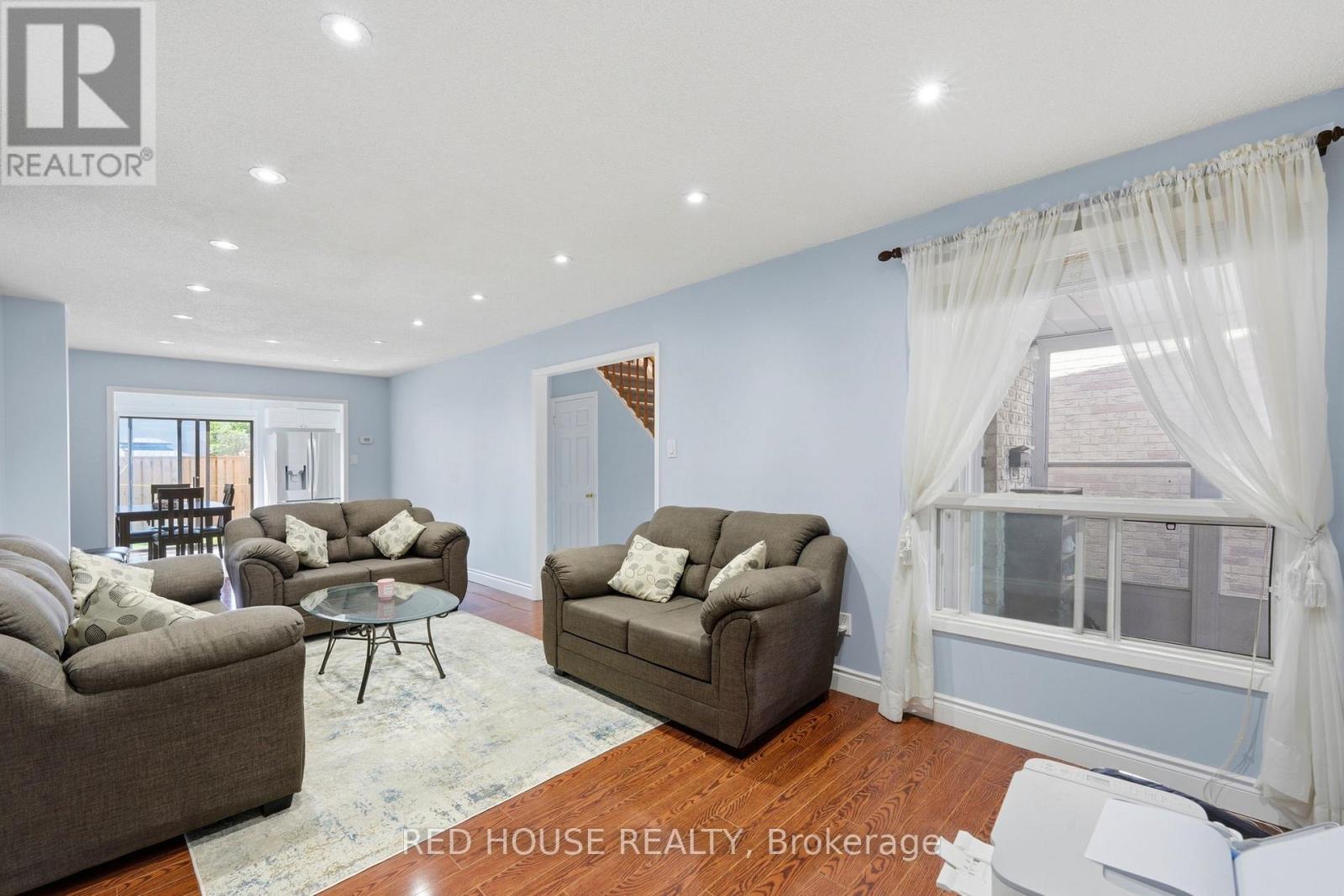 52 Terrosa Road, Markham, Ontario L3S 2M7 - Photo 9 - N13483312