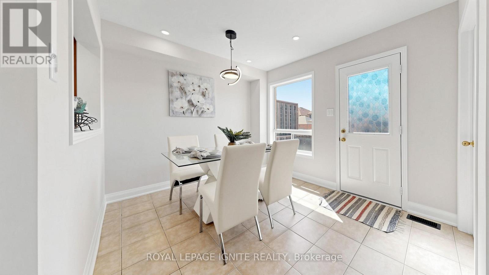 550 Hoover Park Drive, Whitchurch-Stouffville, Ontario  L4A 0S8 - Photo 19 - N13483316