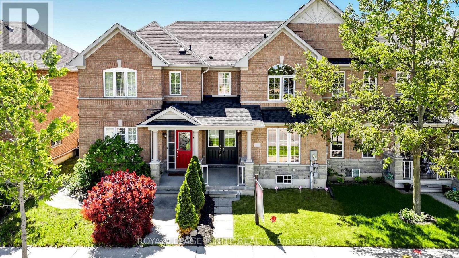 550 Hoover Park Drive, Whitchurch-Stouffville, Ontario  L4A 0S8 - Photo 2 - N13483316