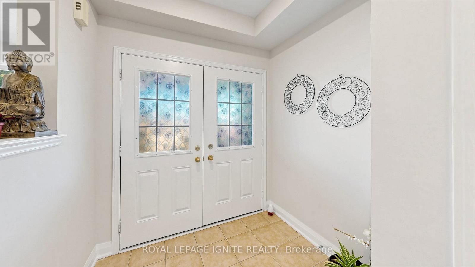 550 Hoover Park Drive, Whitchurch-Stouffville, Ontario  L4A 0S8 - Photo 4 - N13483316