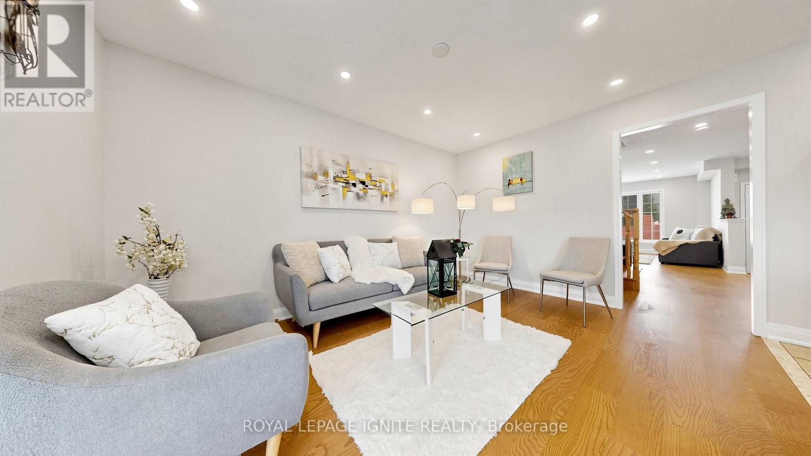 550 Hoover Park Drive, Whitchurch-Stouffville, Ontario  L4A 0S8 - Photo 9 - N13483316