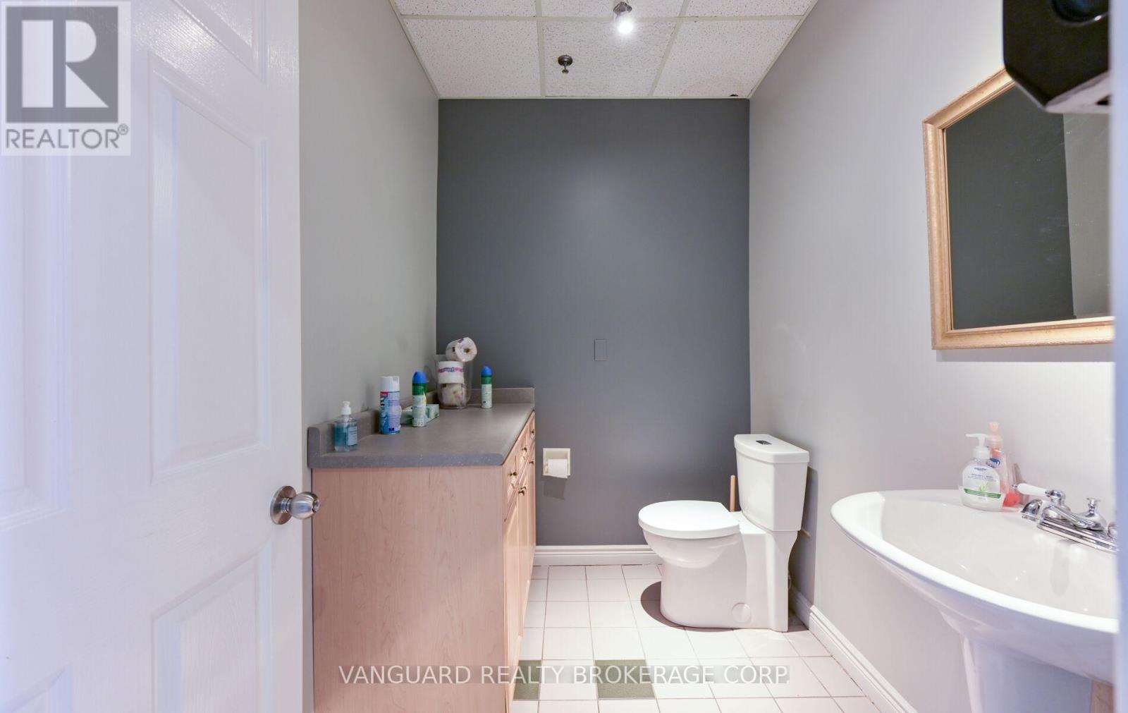 27 - 160 Applewood Crescent, Vaughan, Ontario L4K 4H2 - Photo 12 - N13483450