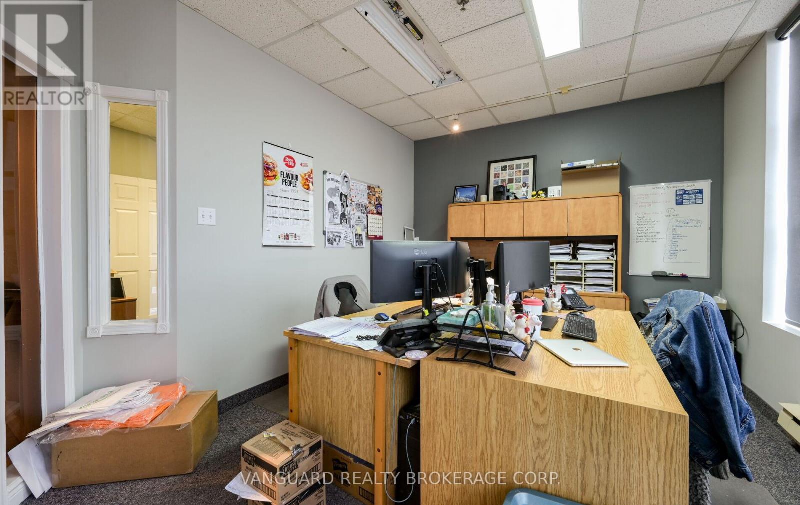 27 - 160 Applewood Crescent, Vaughan, Ontario L4K 4H2 - Photo 23 - N13483450