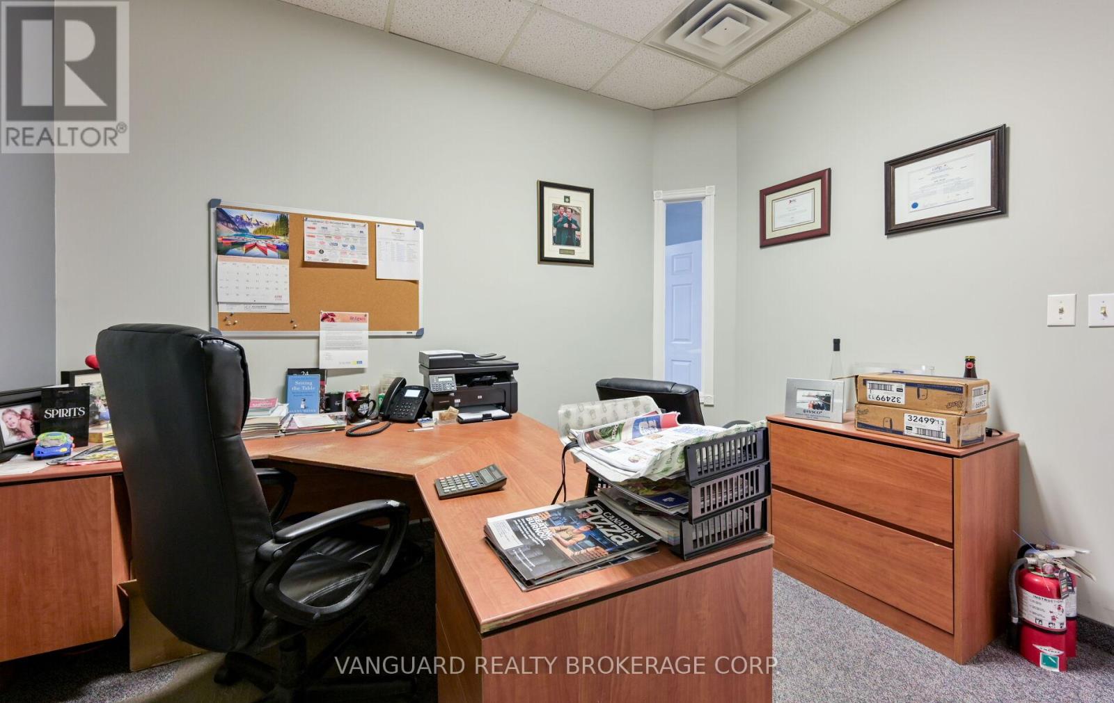27 - 160 Applewood Crescent, Vaughan, Ontario L4K 4H2 - Photo 9 - N13483450