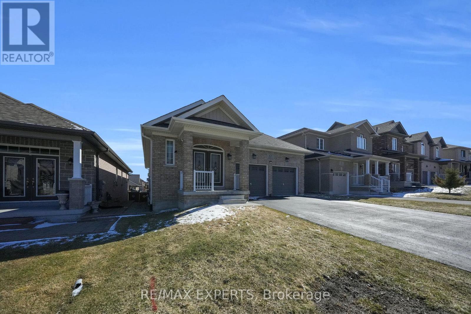 57 HOPKINS CRESCENT N, Bradford West Gwillimbury, Ontario
