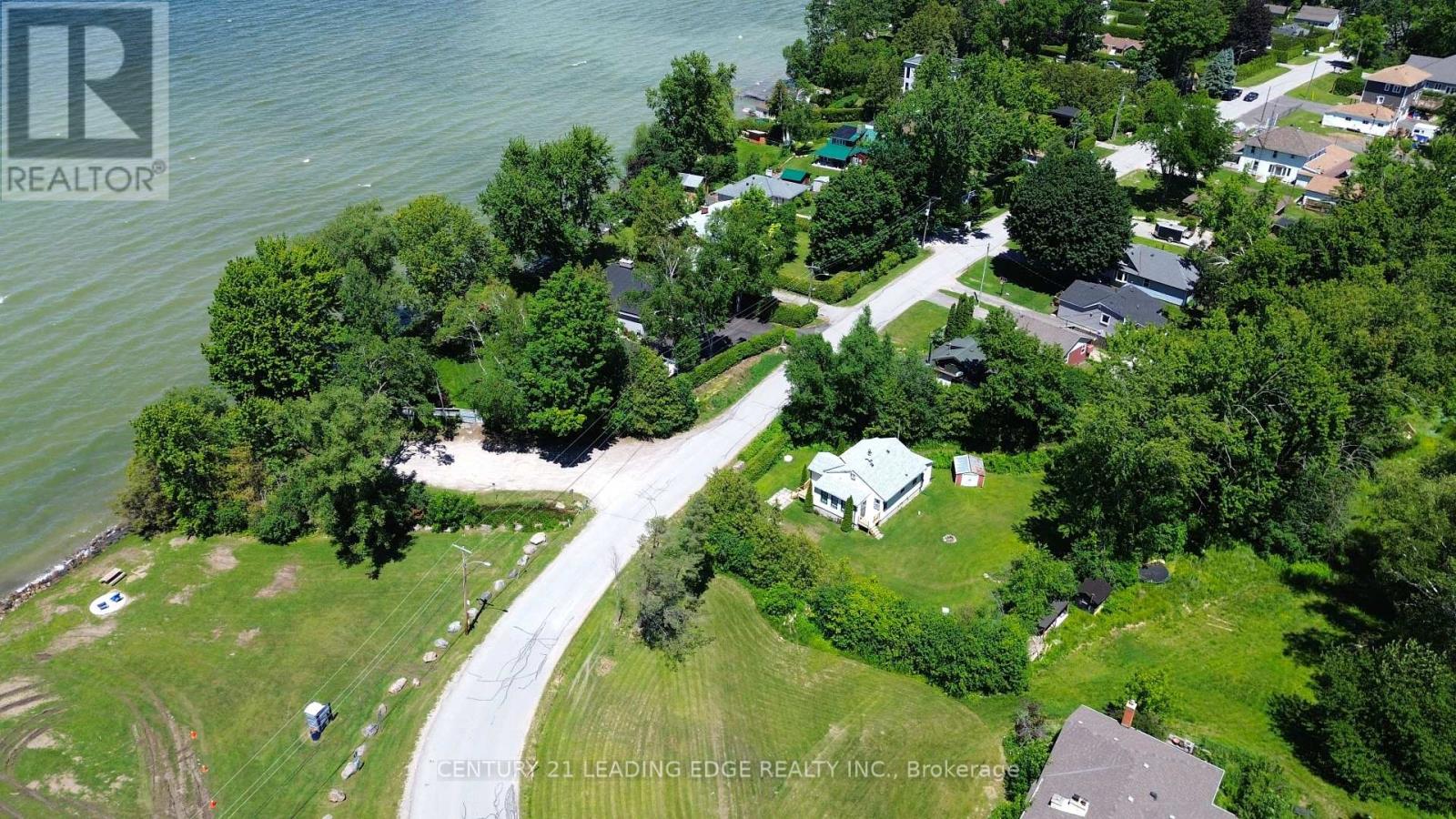 101 Clovelly Cove, Georgina, Ontario  L0E 1E0 - Photo 2 - N13483546