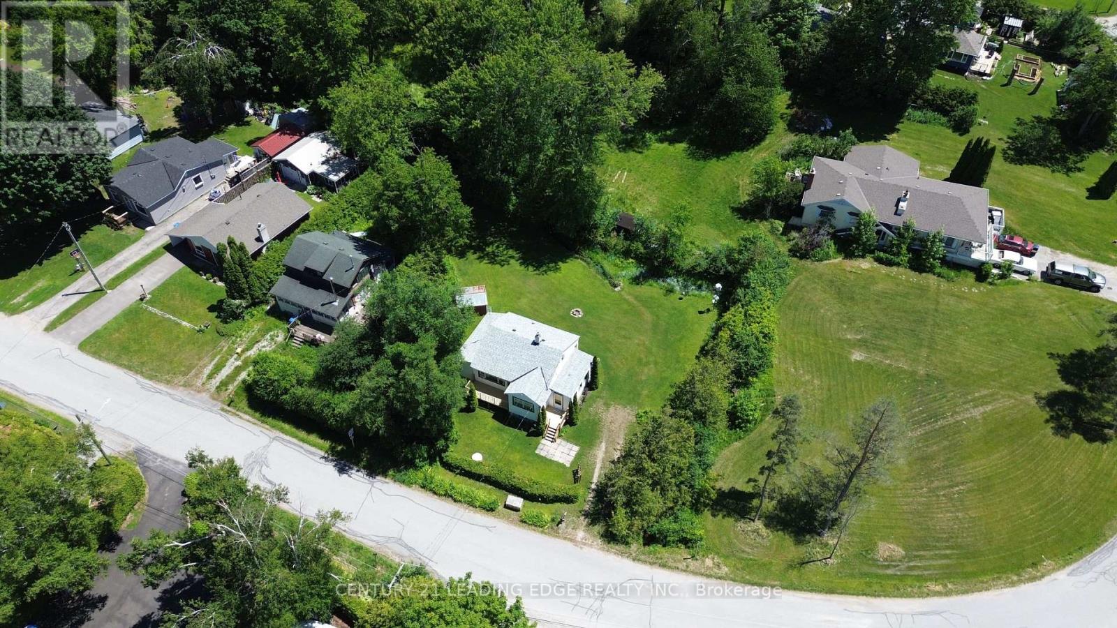 101 Clovelly Cove, Georgina, Ontario  L0E 1E0 - Photo 3 - N13483546