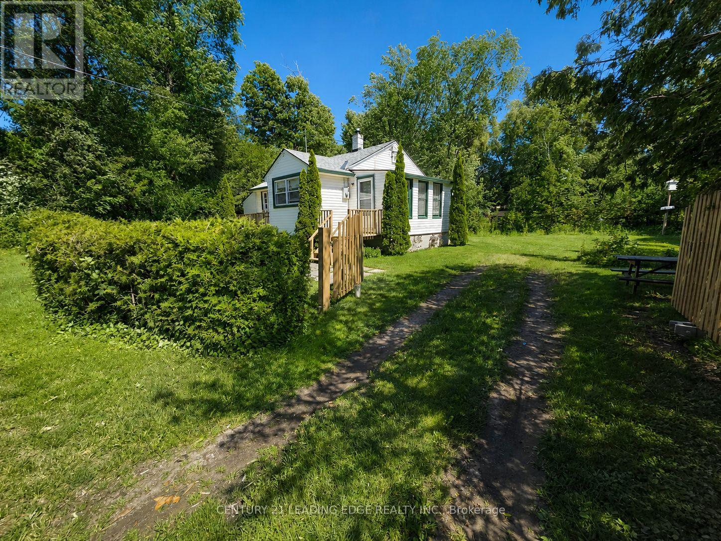 101 Clovelly Cove, Georgina, Ontario  L0E 1E0 - Photo 6 - N13483546