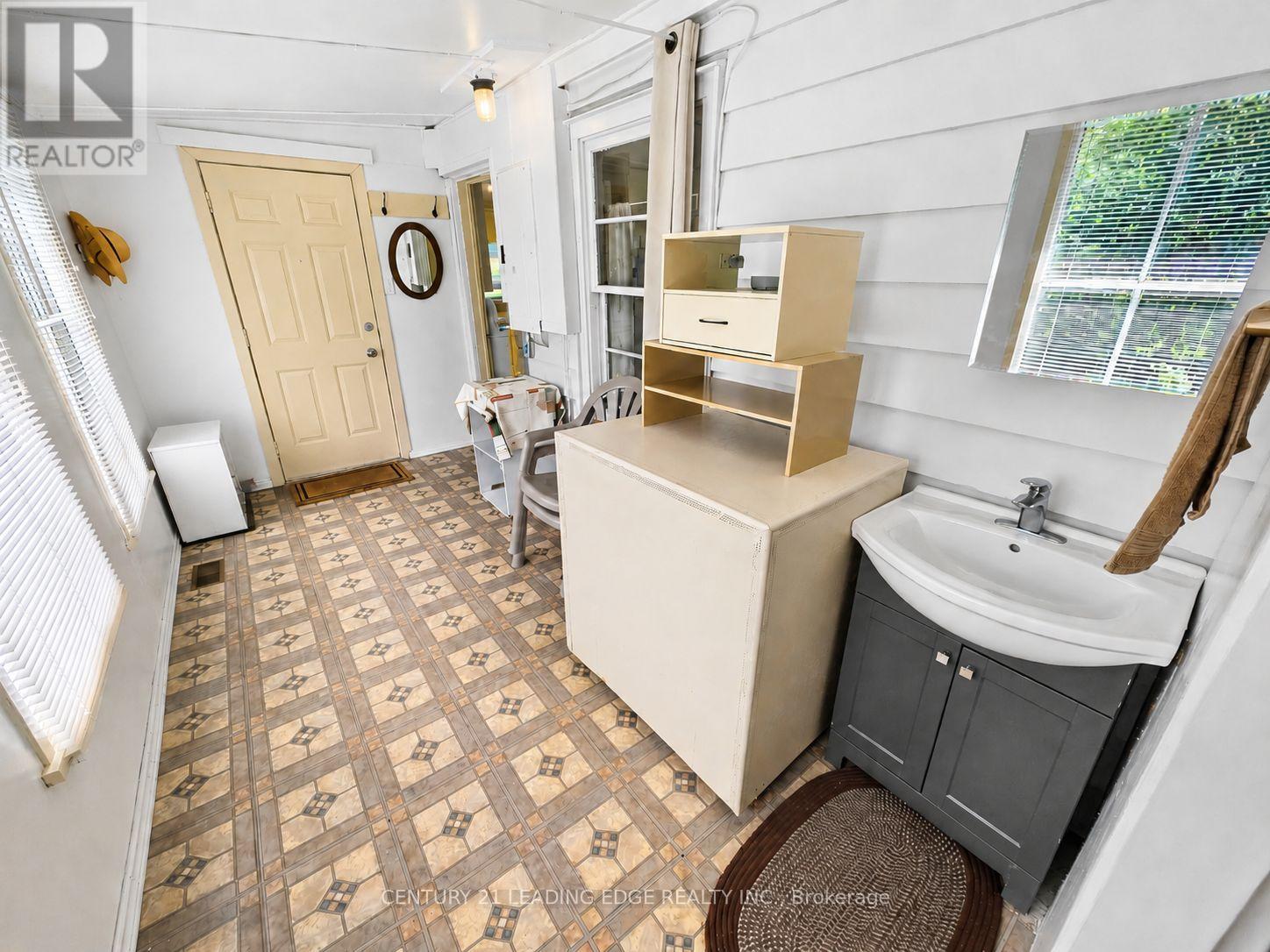 101 Clovelly Cove, Georgina, Ontario  L0E 1E0 - Photo 9 - N13483546