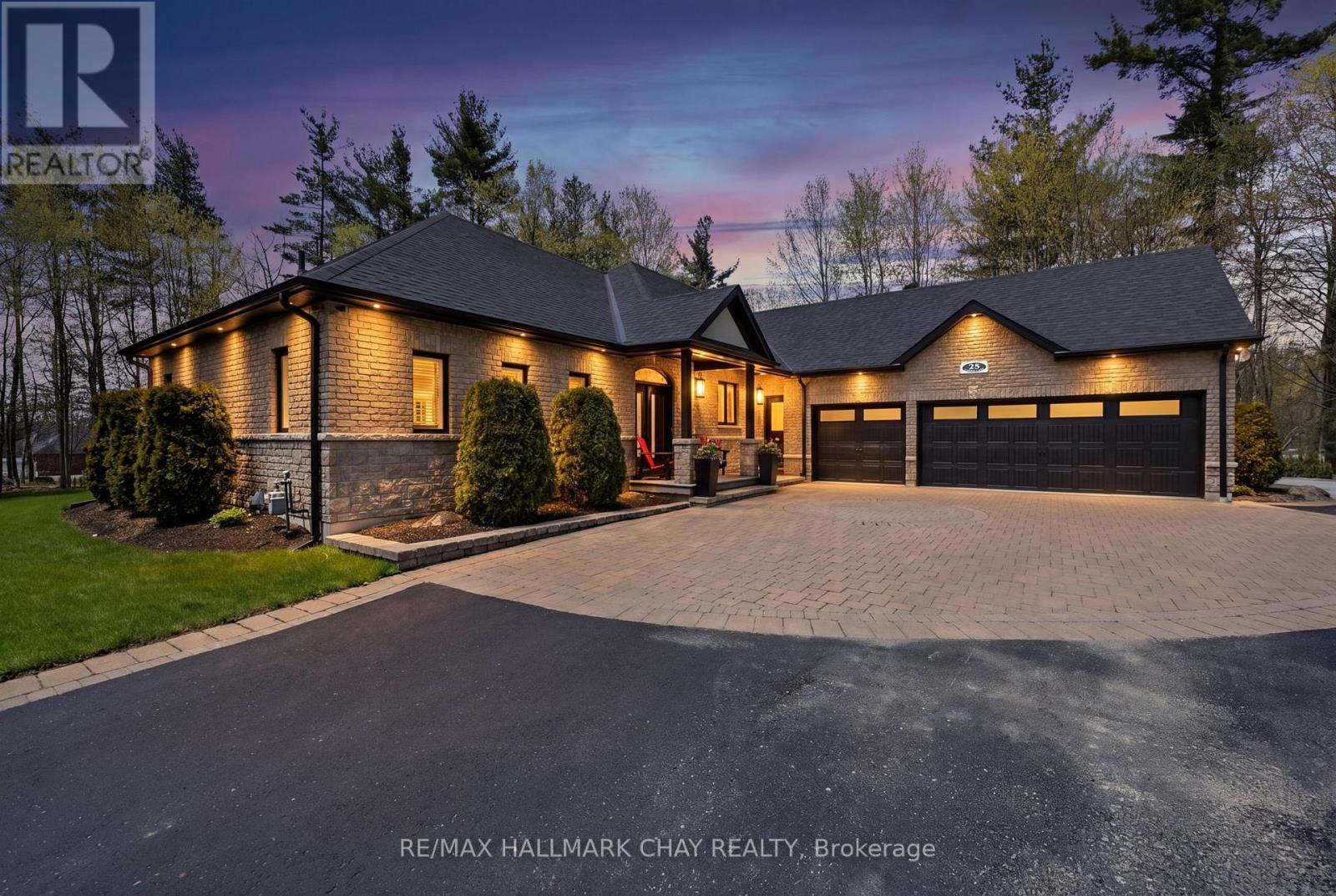 25 LADDIE LANE, Springwater, Ontario