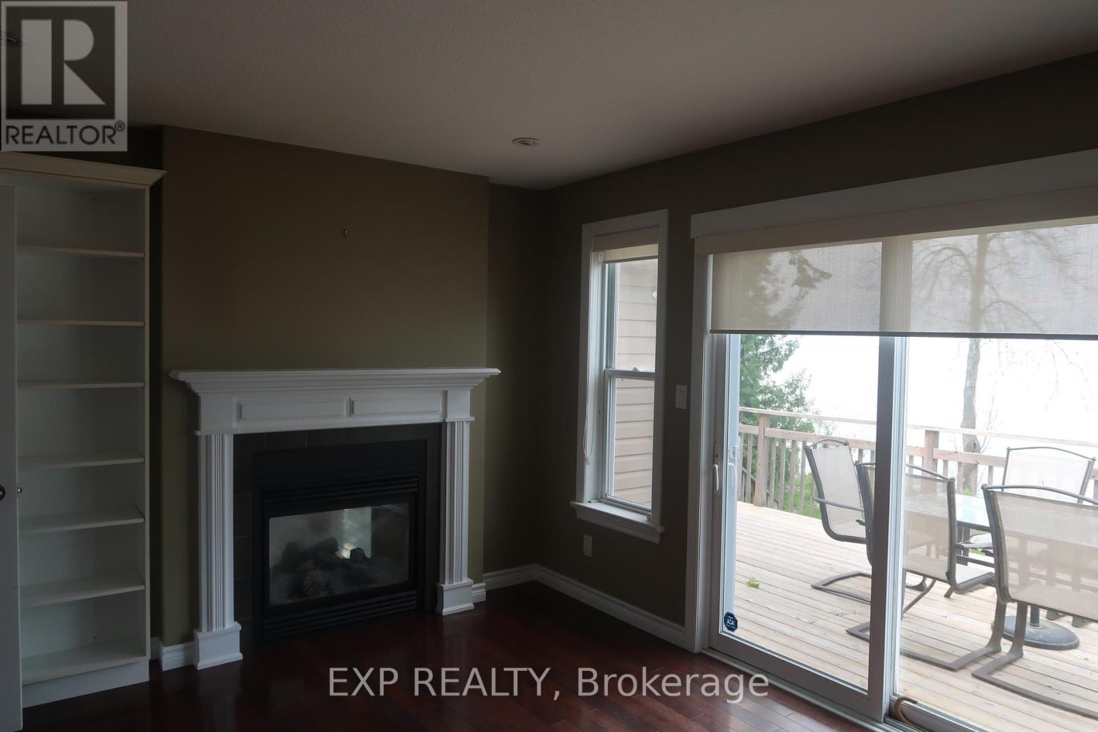 2674 Lakeshore Drive, Ramara (Brechin), Ontario  L0K 1B0 - Photo 4 - S13483358